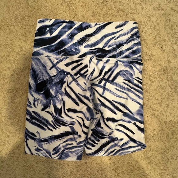 Balance Collection Women's Capri Cropped High Rise Workout Leggings - Picture 4 of 8